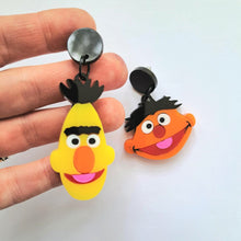 Load image into Gallery viewer, Best friends earrings - large
