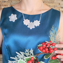 Load image into Gallery viewer, Pale Glitter snowflake necklace
