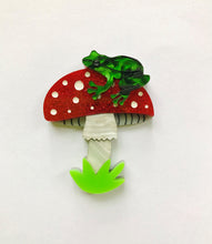 Load image into Gallery viewer, Small Toadstool Brooch with Frog
