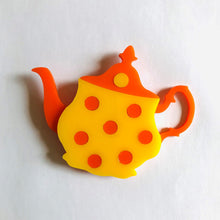 Load image into Gallery viewer, Teapot and Tea Cosie Brooch Set

