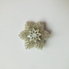 Load image into Gallery viewer, Silver glitter snowflake brooch
